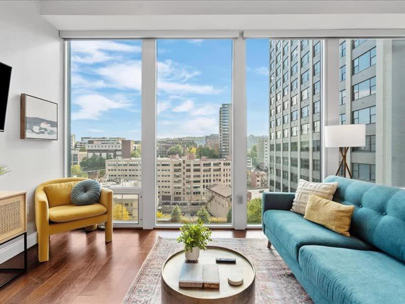 Cozysuites Roomy 1br, Ppg Paints Arena, Pitts Pittsburgh